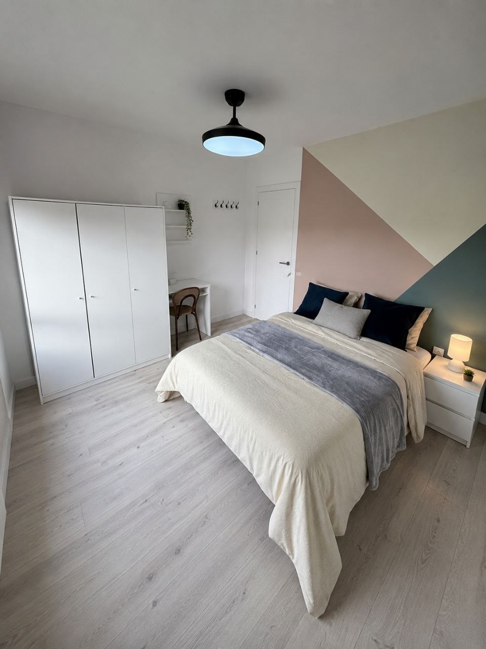 Habitación amplia en piso reformado en Valencia — 6