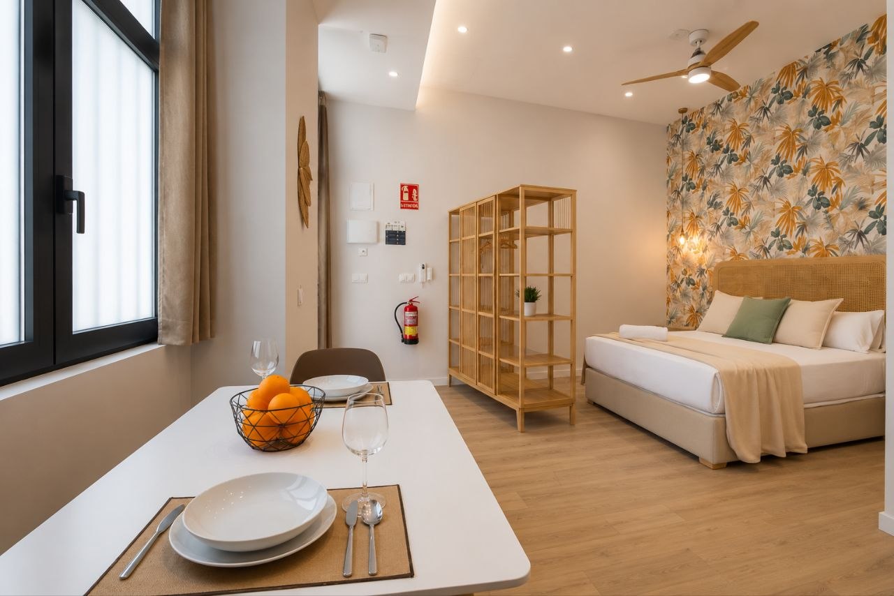 Estudio de diseño reformado en el centro de Valencia — 2