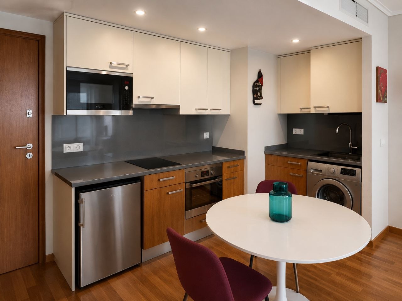 Amplio apartamento moderno en Valencia — 2