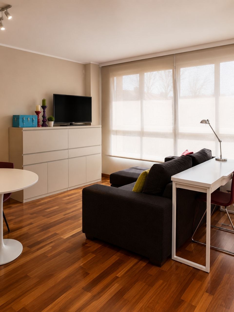 Amplio apartamento moderno en Valencia — 4