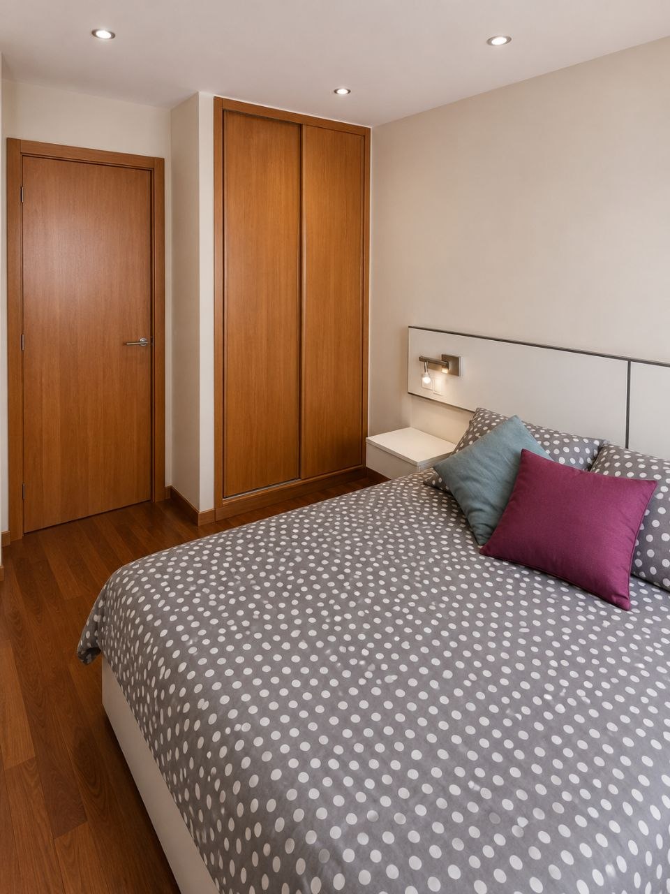 Amplio apartamento moderno en Valencia — 5