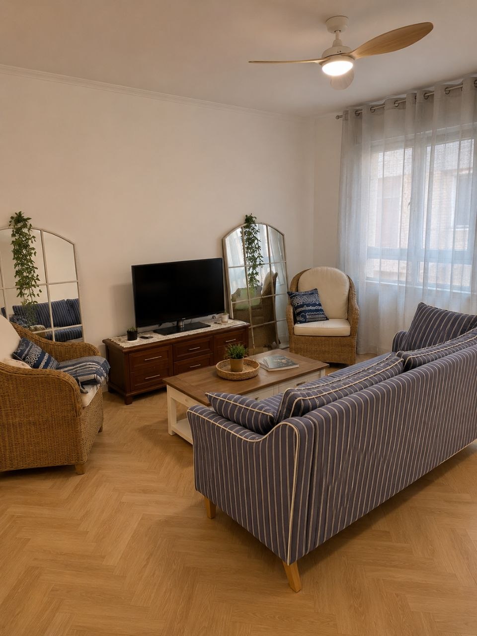 Piso luminoso completamente reformado en Valencia