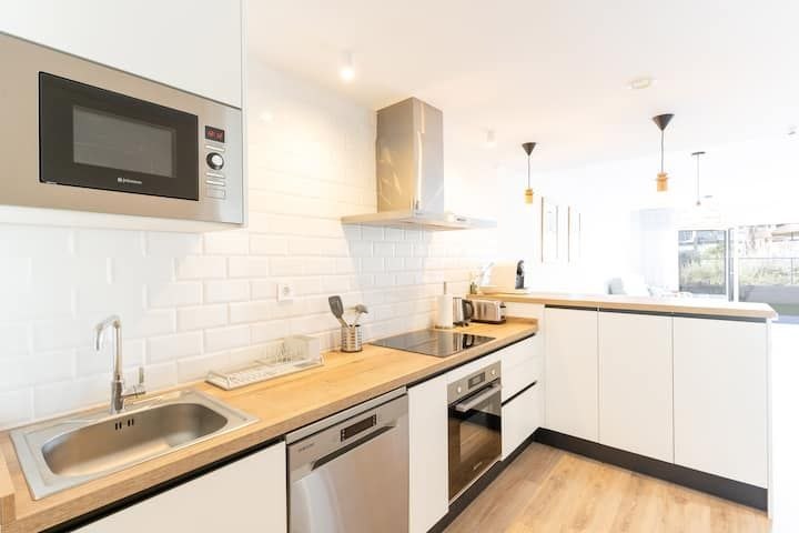 Habitación amplia en apartamento moderno con terraza en Alicante — 3