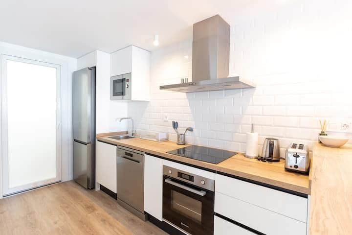 Habitación amplia en apartamento moderno con terraza en Alicante — 4
